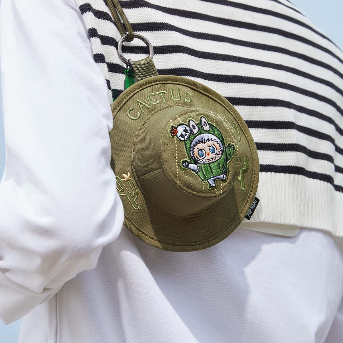 THE MONSTERS FALL IN WILD SERIES-Bucket Hat Mini Bag BIind Box